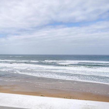 Above The Beach Lincoln City Exterior photo